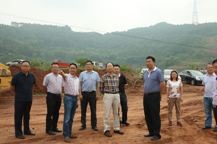 2016年9月1號市人大常委會領(lǐng)導調(diào)研華強溝水庫工程建設(shè)2 2016年9月1號市人大常委會領(lǐng)導調(diào)研華強溝水庫工程建設(shè)2