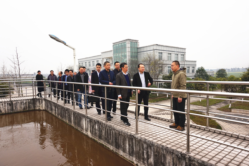 國家、省、市發(fā)改委調(diào)研組到杰陽排水公司進(jìn)行成本調(diào)研